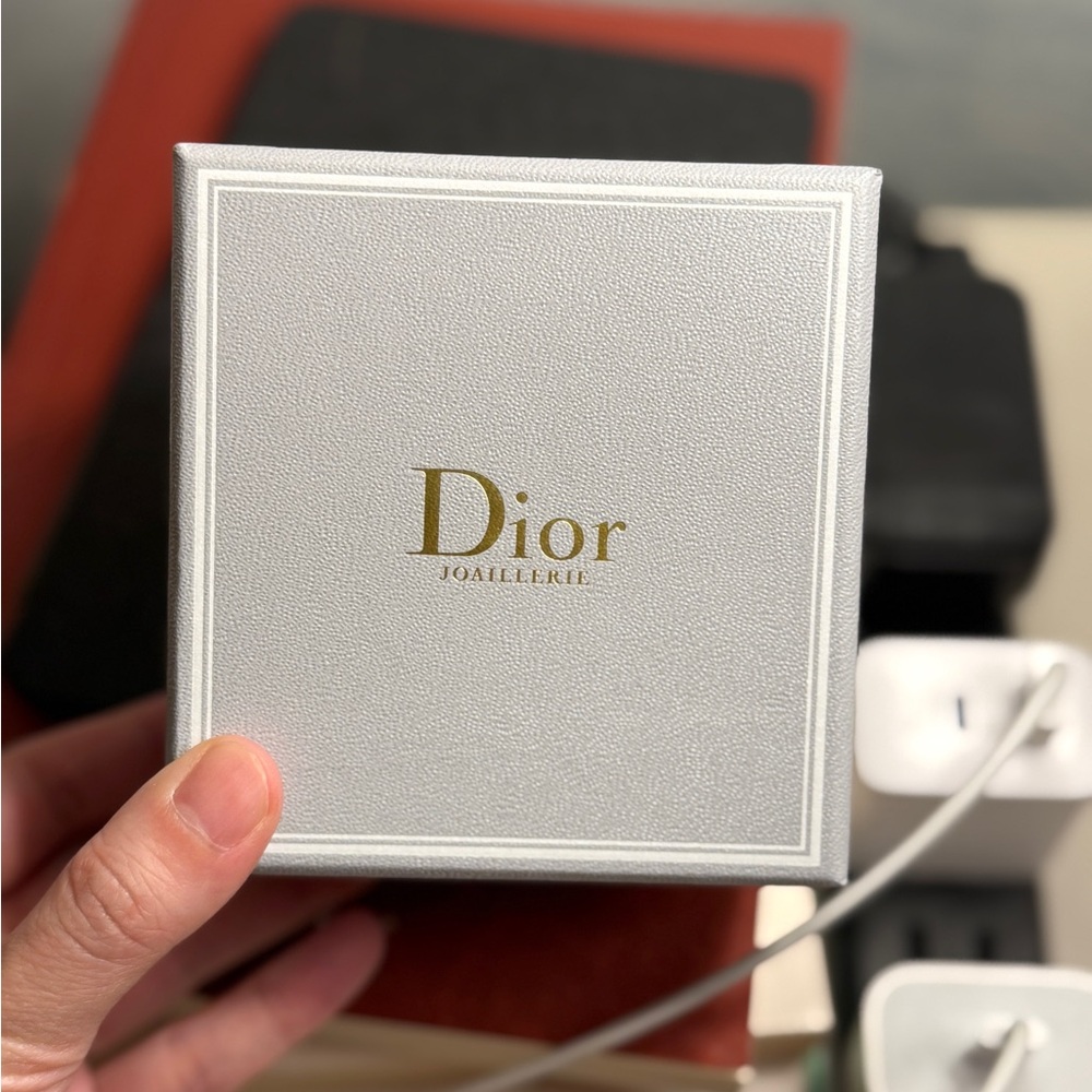 Christian Dior 18K Gold Diamond XS Rose Des Vents Bracelet - Picture 7 of 8